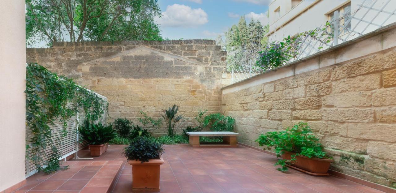 Il Cortile Delle Esperidi Lecce Exterior foto
