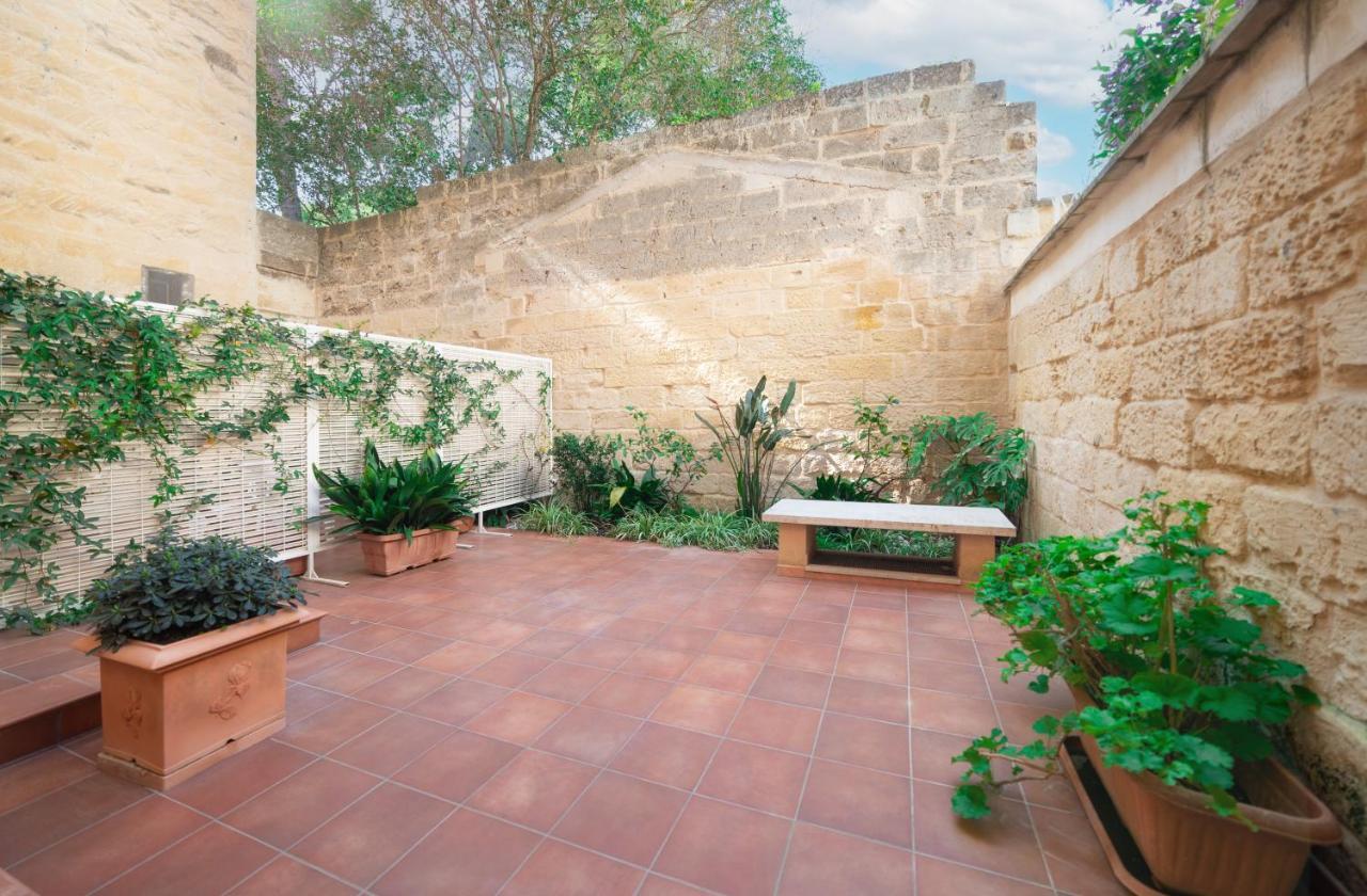 Il Cortile Delle Esperidi Lecce Exterior foto