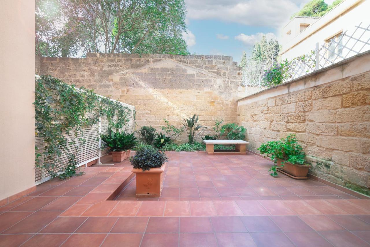 Il Cortile Delle Esperidi Lecce Exterior foto