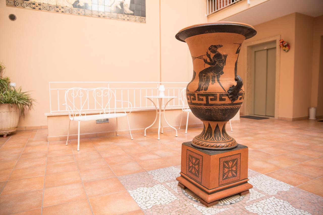 Il Cortile Delle Esperidi Lecce Exterior foto